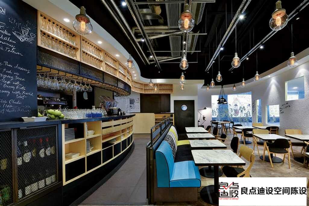 装修软装设计天花板!工业混搭风咖啡店，随手一拍都是大片!